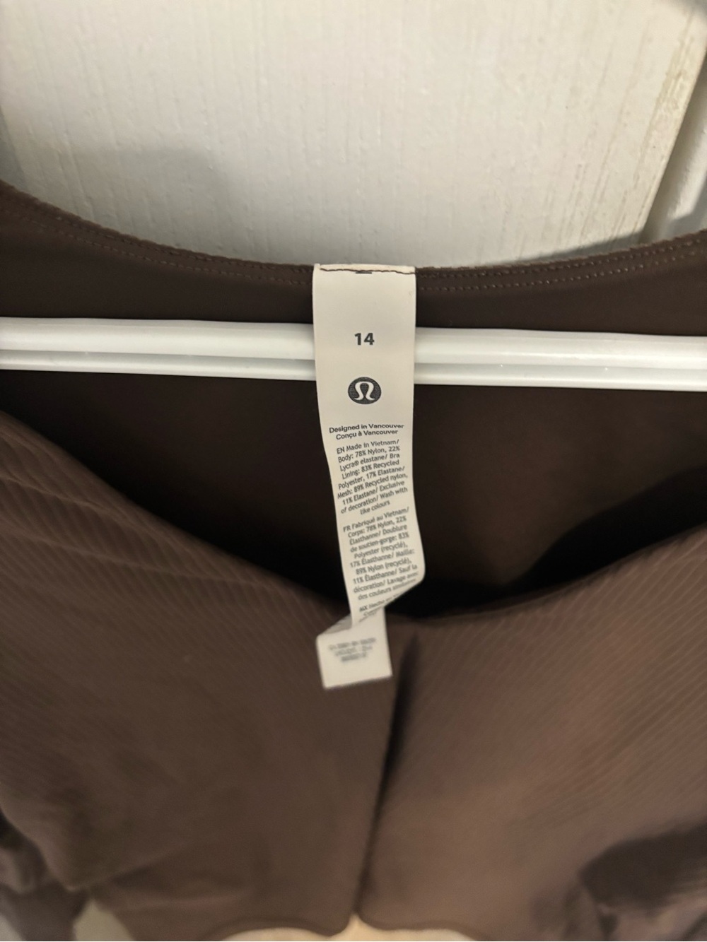 Lululemon yoga top - Picture 9 of 9